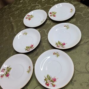 🩶 6 Vintage Thame's china, made in Japan, Rose pattern saucers